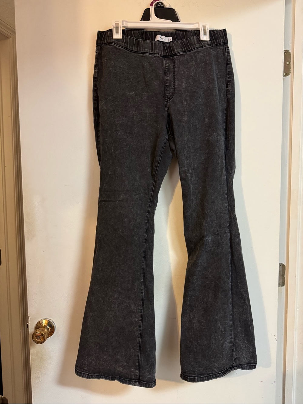 Black Boot-Cut Flare Jeans for Women - Classic Everyday Style